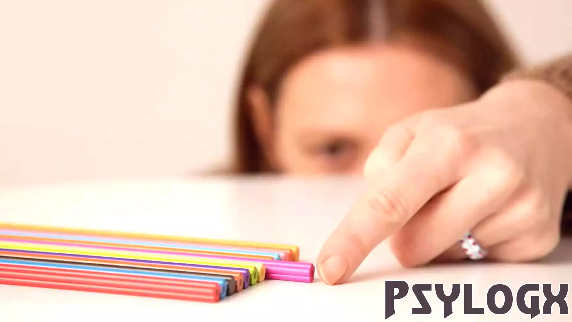 Psychology says perfectionism isn’t about high standards, it’s fear of not being good enough — and it shows up in 7 behaviors most people mislabel as discipline