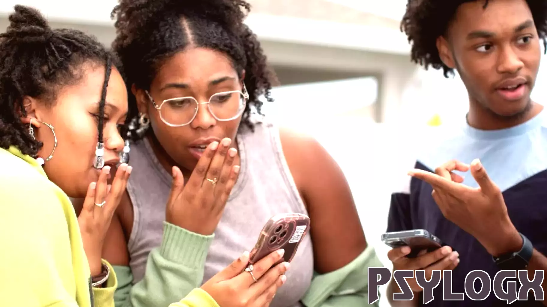 Unraveling the Intriguing Psychology Behind Hypocrisy