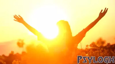 The Unexpected Importance of Psychological Richness in Life Satisfaction